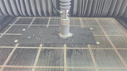 20230508_Wasserstrahlschneider_aktiv